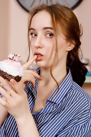 Polly Yangs bakes up a storm in a blue striped shirt then strips bare for solo tease in the bakery