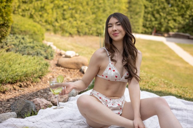 Anfisa starts in lace lingerie on picnic blanket then goes fully nude touching herself with grapes nearby — Anfisa #2